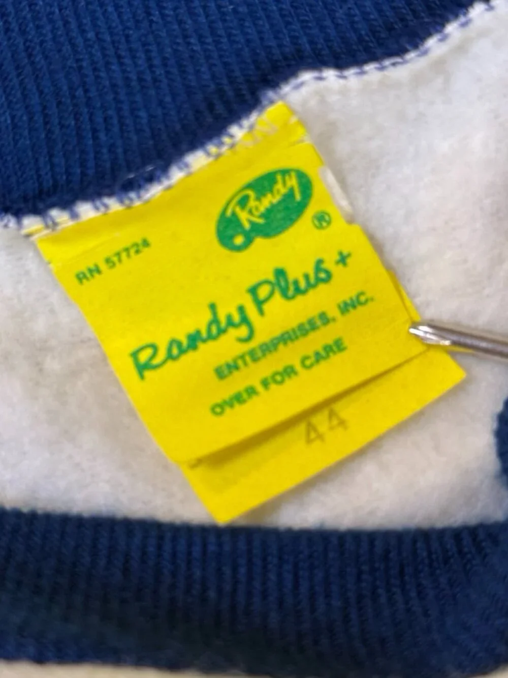 Vintage 1980s Randy Plus Cream Navy Acrylic Sweater Men’s Large